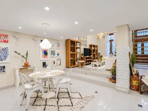 Depto Tipo Casa en Venta 50 años