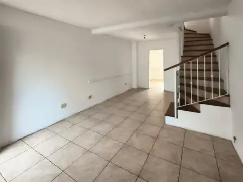 Casa en Alquiler en Ituzaingó, $ 1.100.000