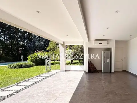 Casa 5 ambientes con 4 baños