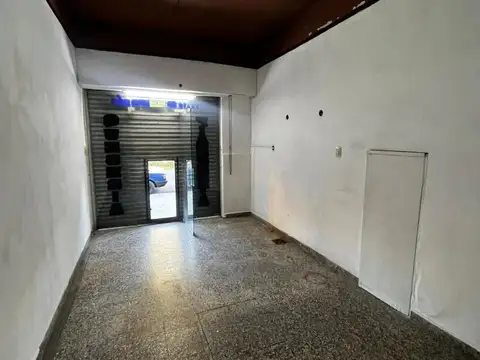 LOCAL EN ALQUILER VILLA LYNCH 25m2