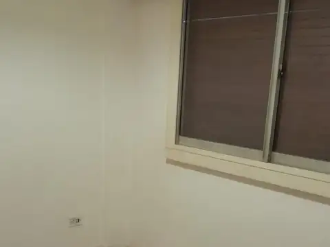 Departamento en Venta en Parque Chacabuco, USD 65.000