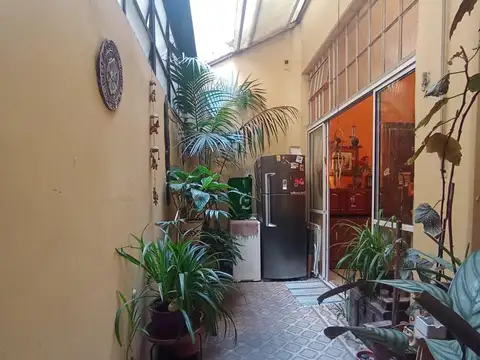 Depto Tipo Casa 2 ambientes con 1 baño