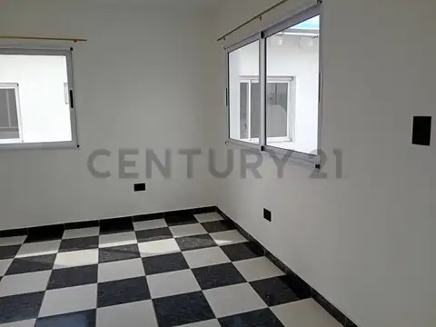 Departamento en Alquiler en Valentín Alsina, $ 680.000