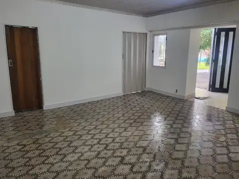 Depto Tipo Casa en Alquiler de 2 dormitorios