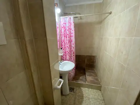 VENTA MONOAMBIENTE CON PATIO LUMINOSO APTO CRÉDITO