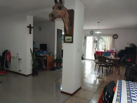 Depto Tipo Casa en Venta en Villa Saenz Peña, USD 149.500