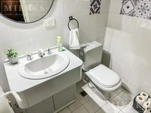 Casa en venta sobre doble lote con vista al golf  en El Nautico Escobar