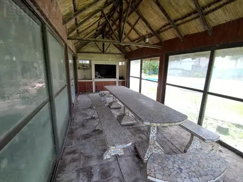 Casa en Venta con 1 cochera