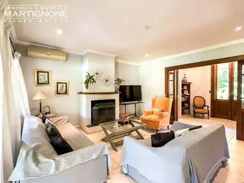 Casa 5 ambientes con 3 baños
