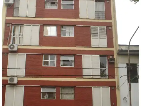 Av. Gaona 2300, Piso 8
