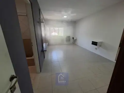 Depto Tipo Casa en Venta en Ituzaingo Sur, USD 125.000
