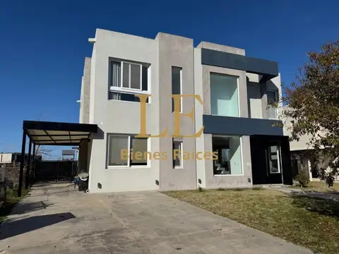 VENTA CASA A LA LAGUNA 