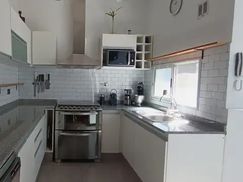 Depto Tipo Casa en Venta de 3 dormitorios