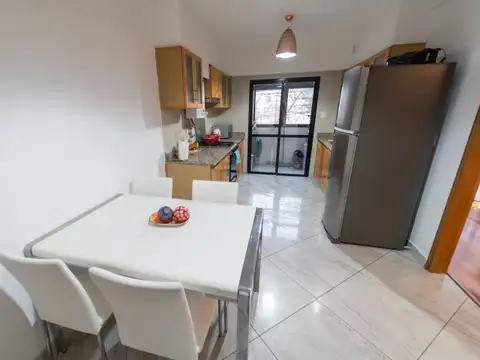 Departamento 4 ambientes con 2 baños