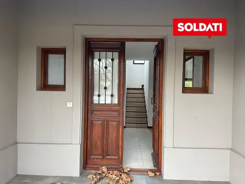 Casa en Venta con 2 cocheras