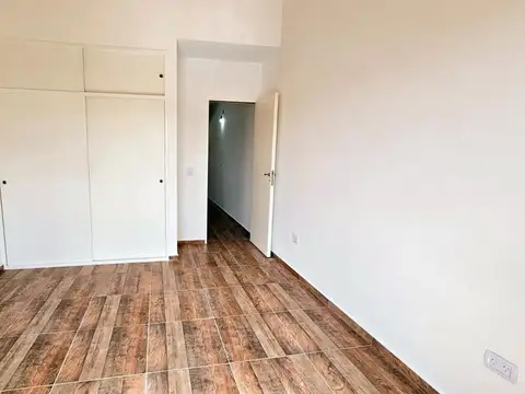 Depto Tipo Casa en Venta con 2 cocheras