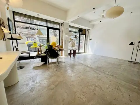 Local en Venta 56 años