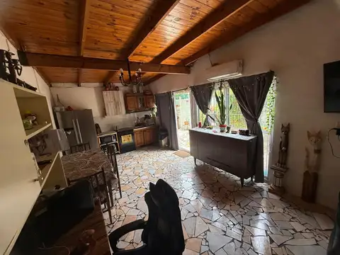 Casa en Venta con 800 cocheras