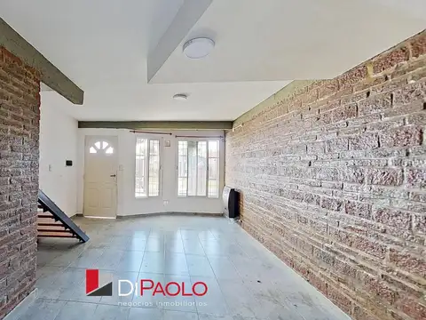 Depto Tipo Casa en Alquiler de 2 dormitorios