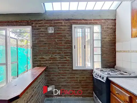 Depto Tipo Casa en Alquiler con 1 cocheras