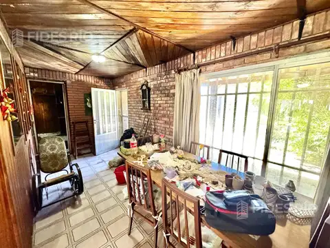 Casa 5 ambientes con 1 baño