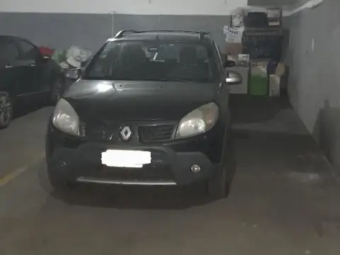Venta  de  Cochera doble  fija y cubierta. Almagro