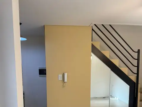 Depto Tipo Casa en Alquiler de 2 ambientes