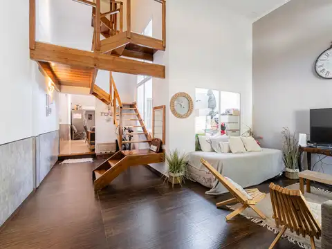 VENTA CASA 8 AMBIENTES ALDO BONZI