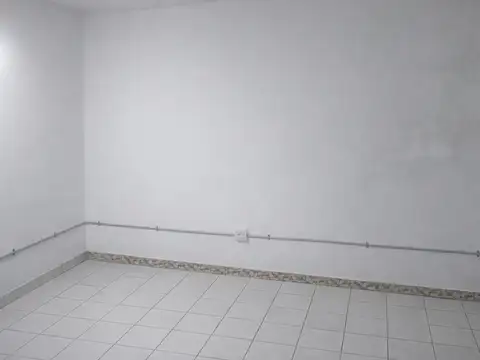 Depto Tipo Casa 5 ambientes con 1 baño