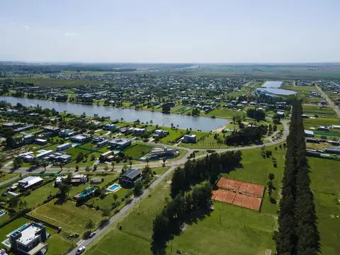 Terreno en Venta en Roldan, USD 120.000