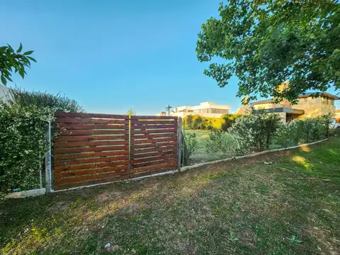 Terreno en Venta en Roldan, USD 120.000