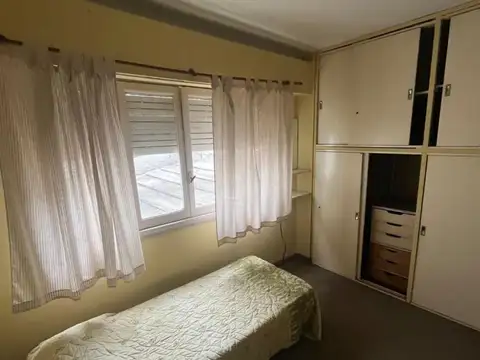 Depto Tipo Casa 5 ambientes con 2 baños