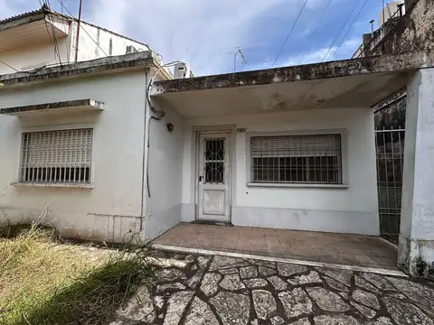 Casa en venta 3 ambientes en Castelar Sur