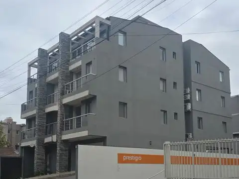 Oficina en Alquiler en Pilar, $ 750.000