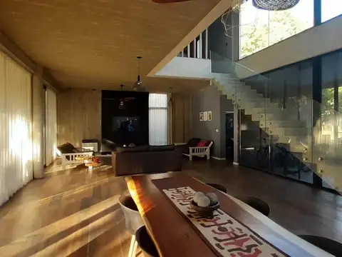 Casa en Venta de 5 dormitorios