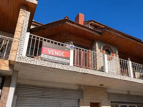 Depto Tipo Casa en Venta de 6 ambientes