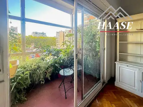 Monoambiente muy luminoso balcón 36 m2 6° piso Palermo