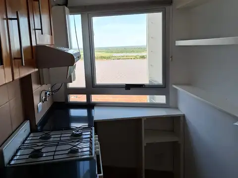 MB Negocios inmobiliarios ALQUILA. WHEELWRIGHT 1600.Piso exclusivo.Vista franca RIO. luminoso