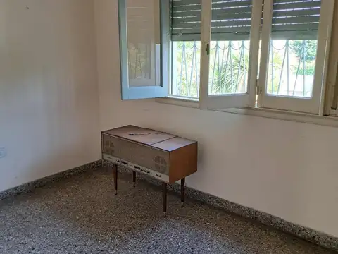 VENTA DE CASA EN JOSÉ C. PAZ