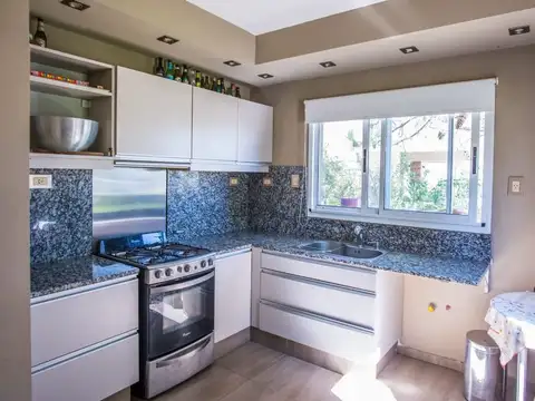 VENTA DE CASA EN AIRES DEL LLANO