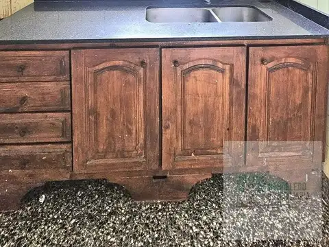 Casa 3 ambientes con 1 baño
