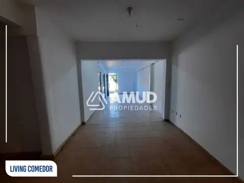 Casa en Alquiler con 1 cochera