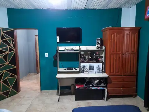 Casa 4 ambientes con 1 baño