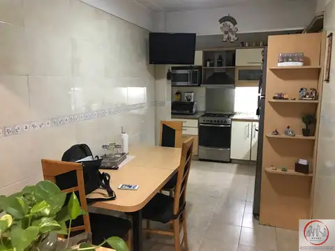Depto Tipo Casa en Venta con 1 cocheras