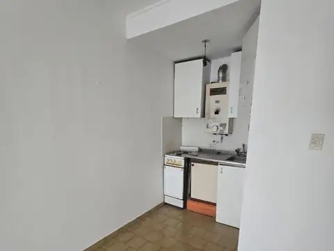 San Martin 1400, Piso 1