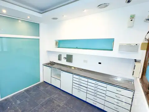 Excelente propiedad ex clínica odontológica primera linea. J. M. de Rosas 3200