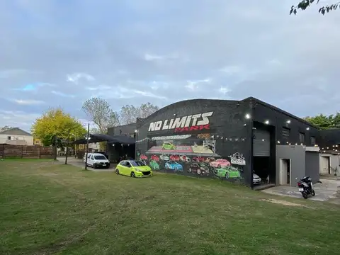 2 GALPONES + GRAN LOTE LINDERO EN BERAZATEGUI