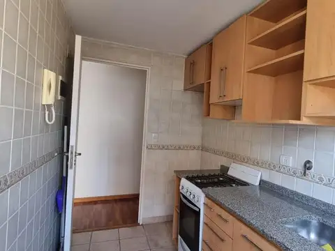 Departamento en Alquiler en Coghlan, USD 700