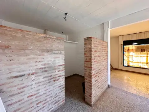 Local en Alquiler 45 años