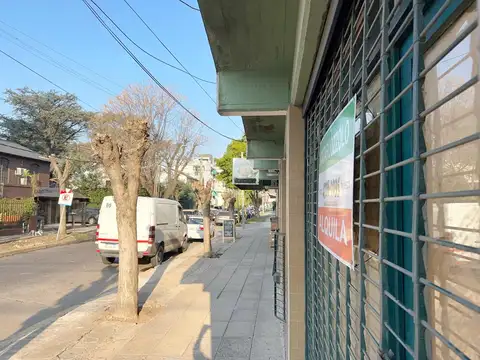 Local en Alquiler 45 años